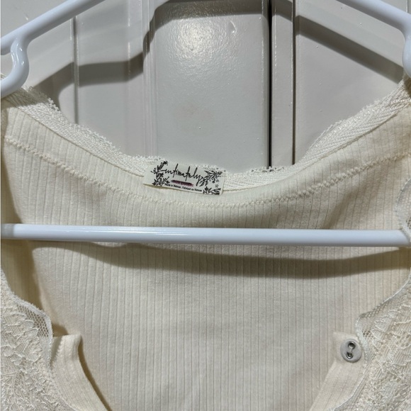 NWOT Free People Buttoned Down Cardigan in Cream - Picture 4 of 4